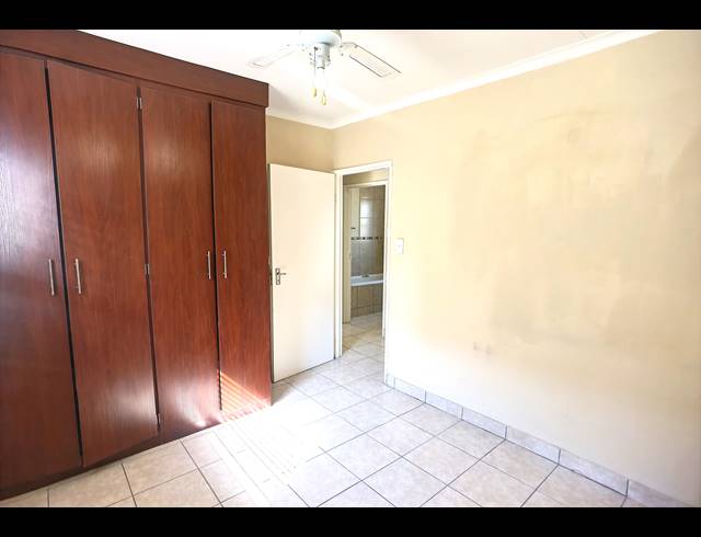 3 BEDROOM FREESTANDING FOR SALE IN KOSMOSDAL